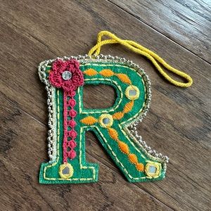 ⛄️ 50% off⛄️ Only 3 left!!! Felt Letter R Ornament /Present Topper